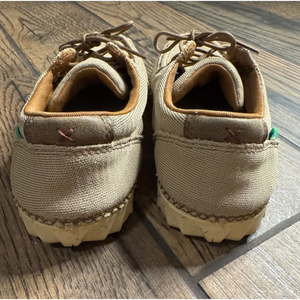 Twisted X step into